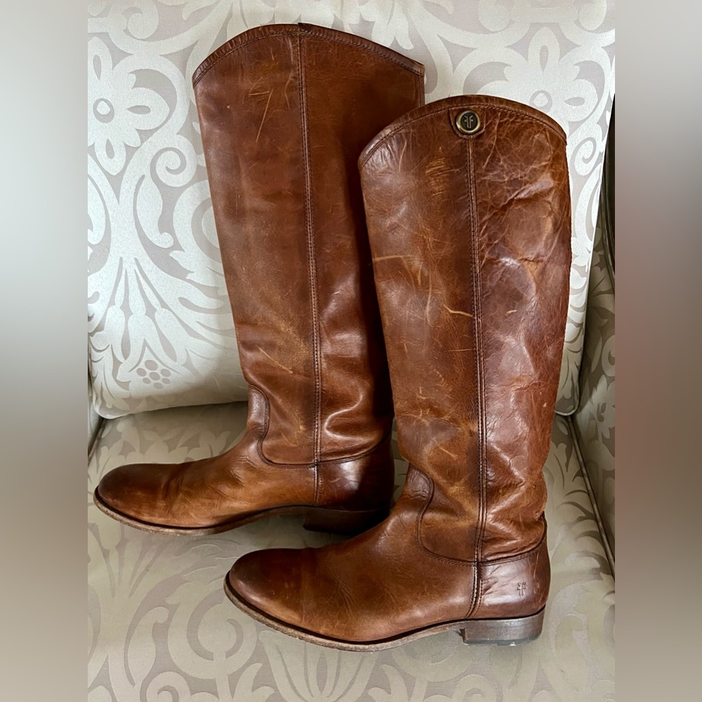 Melissa Button 2 FRYE Boots. Women’s Size 9